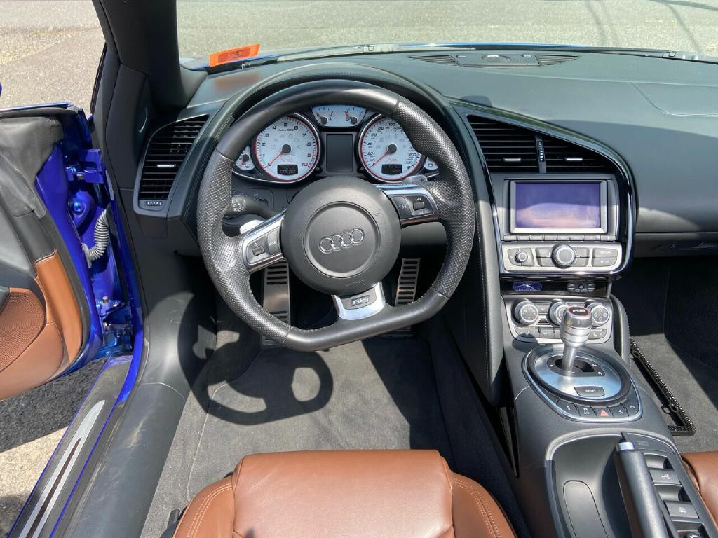 2012 Audi R8 Image 38