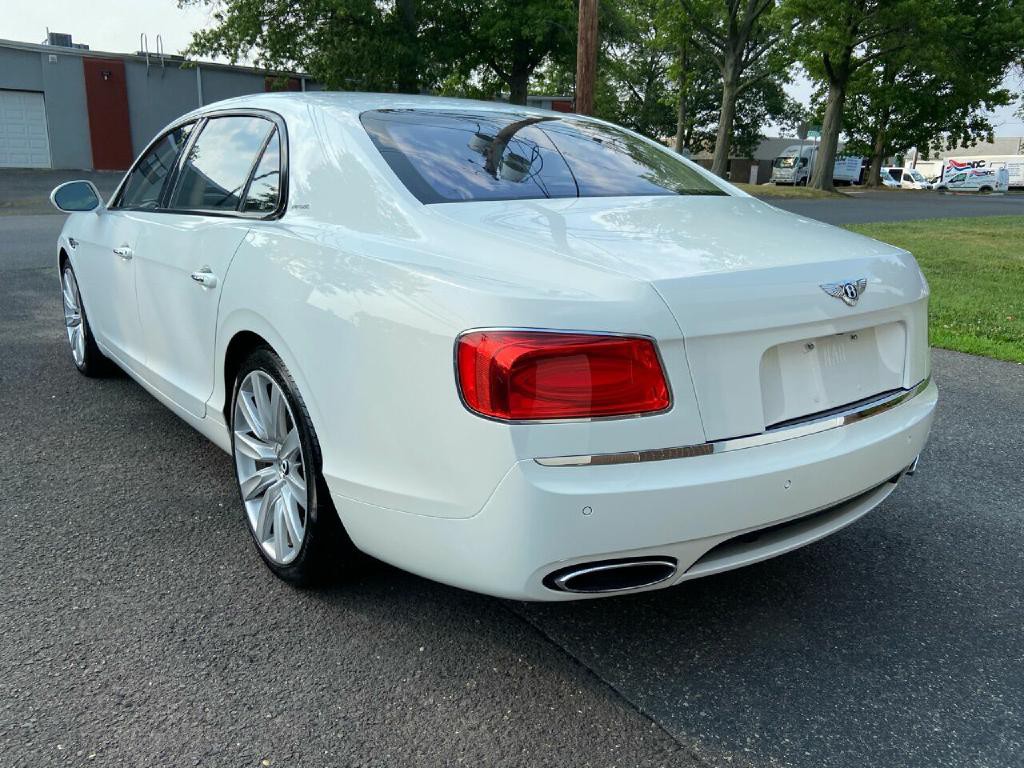 2014 Bentley Flying Spur Image 17