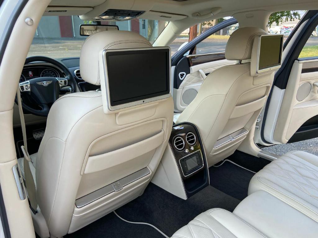 2014 Bentley Flying Spur Image 42