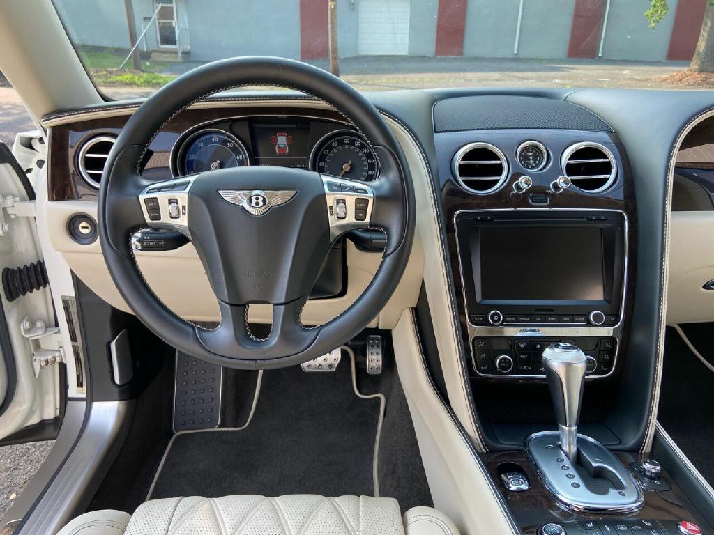 2014 Bentley Flying Spur Image 53