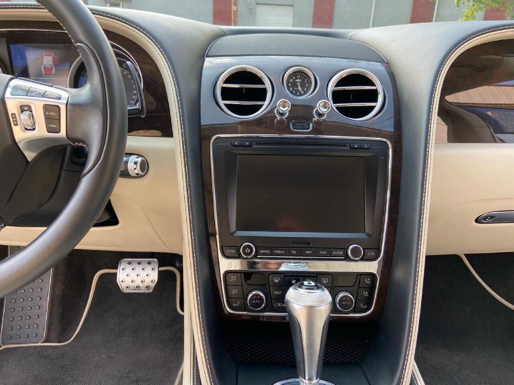 2014 Bentley Flying Spur Image 54