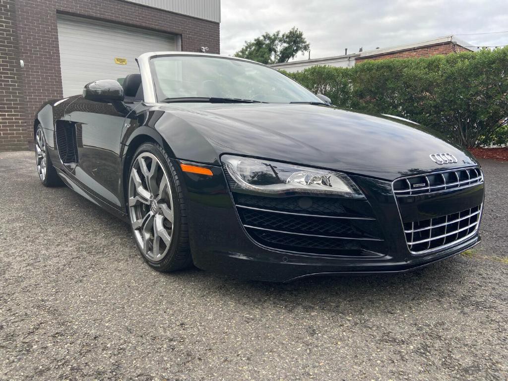 2011 Audi R8 Image 4