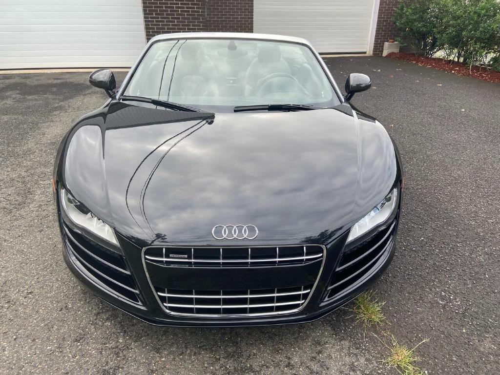 2011 Audi R8 Image 5