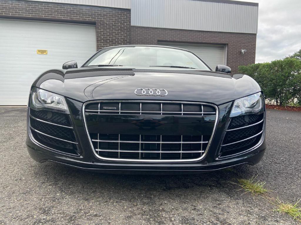 2011 Audi R8 Image 7