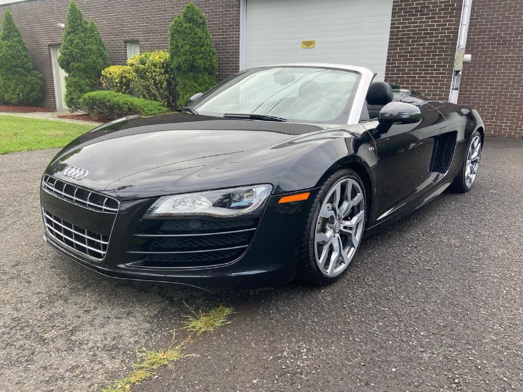 2011 Audi R8 Image 9