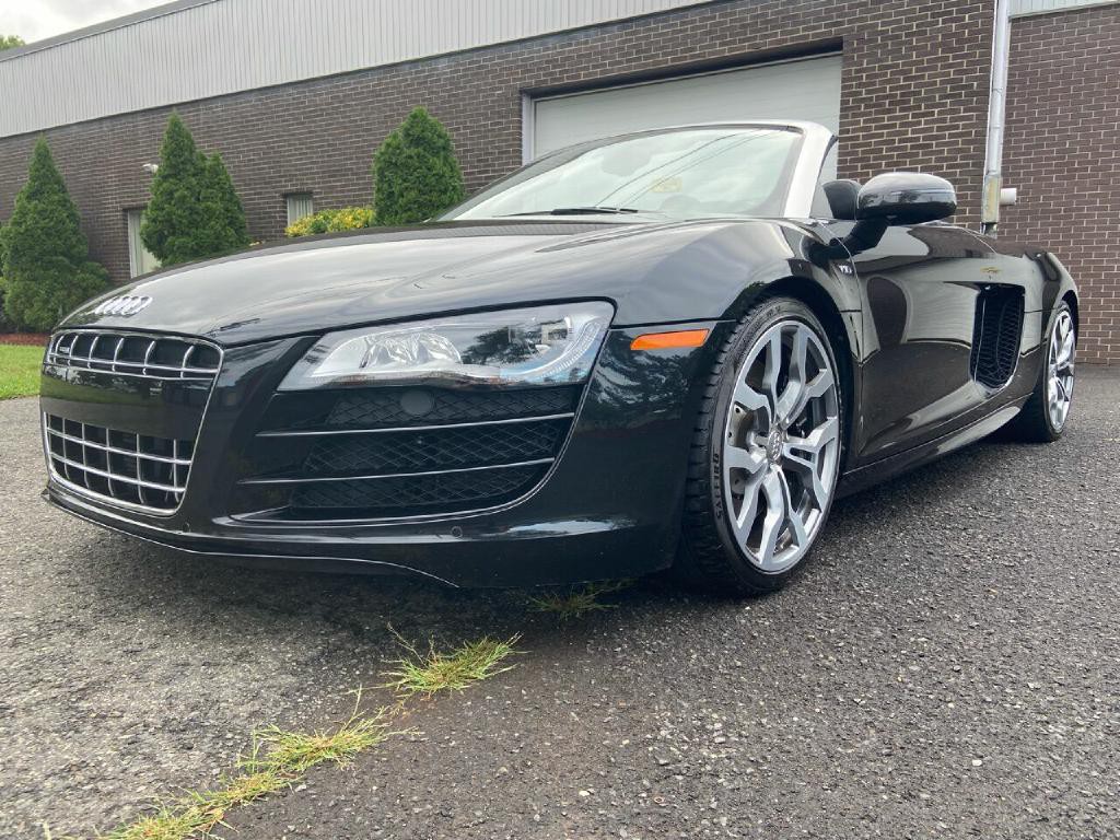 2011 Audi R8 Image 10