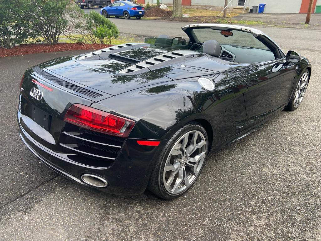 2011 Audi R8 Image 24