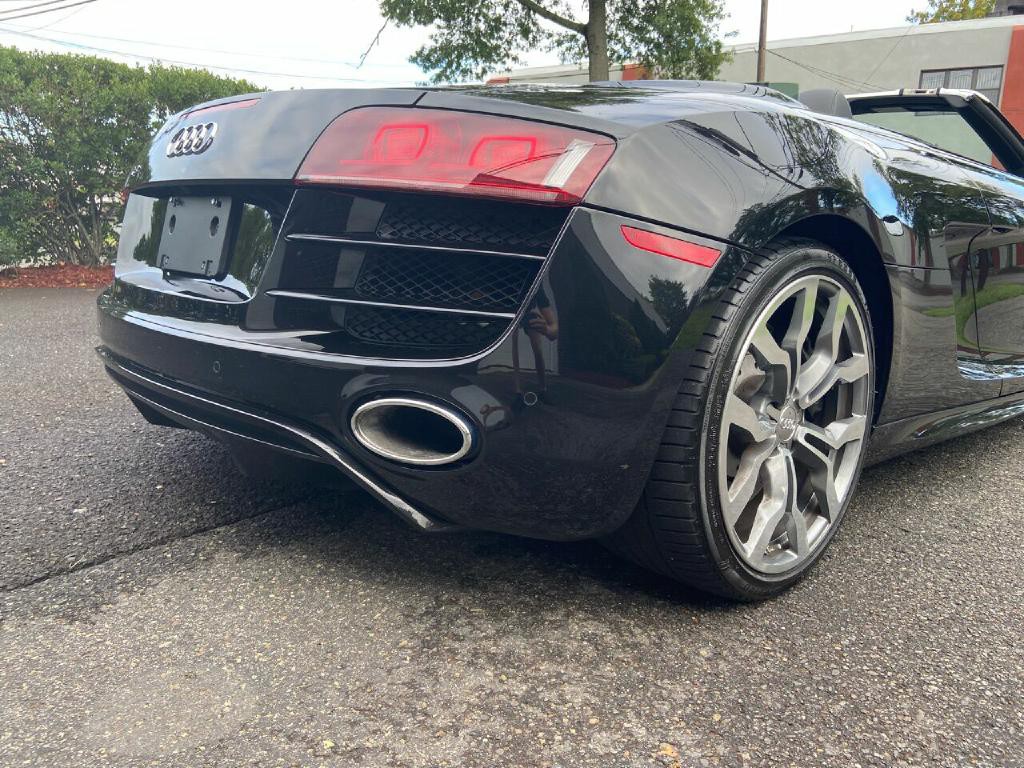 2011 Audi R8 Image 27