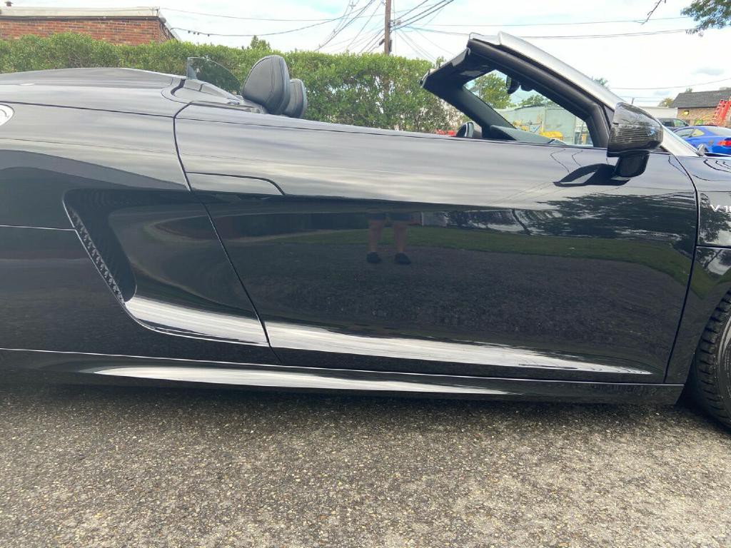 2011 Audi R8 Image 29