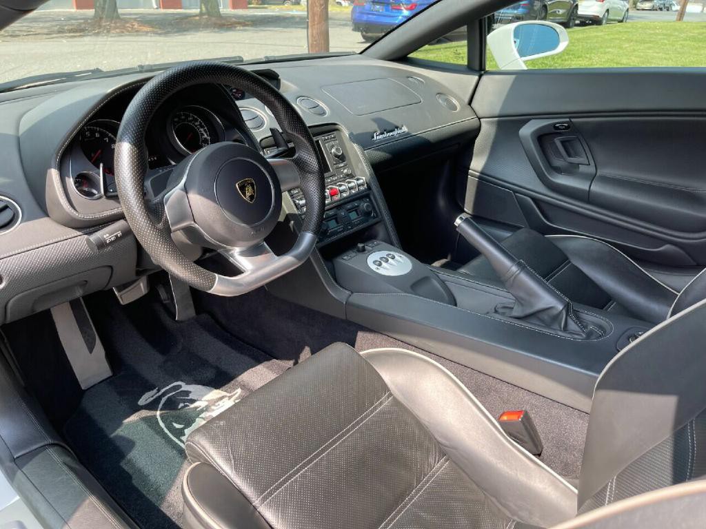 2009 Lamborghini Gallardo Image 30