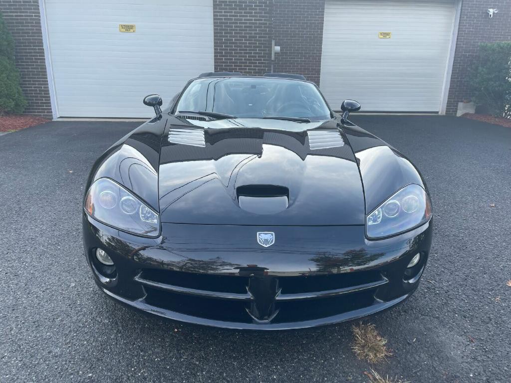 2003 Dodge Viper Image 4