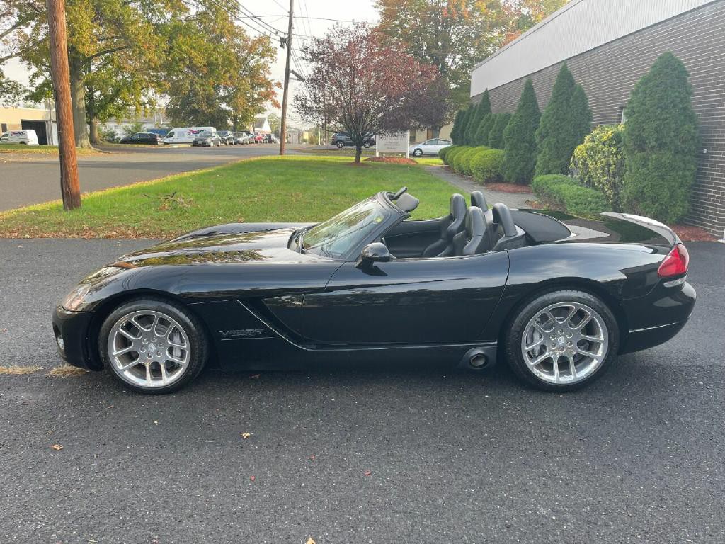 2003 Dodge Viper Image 8