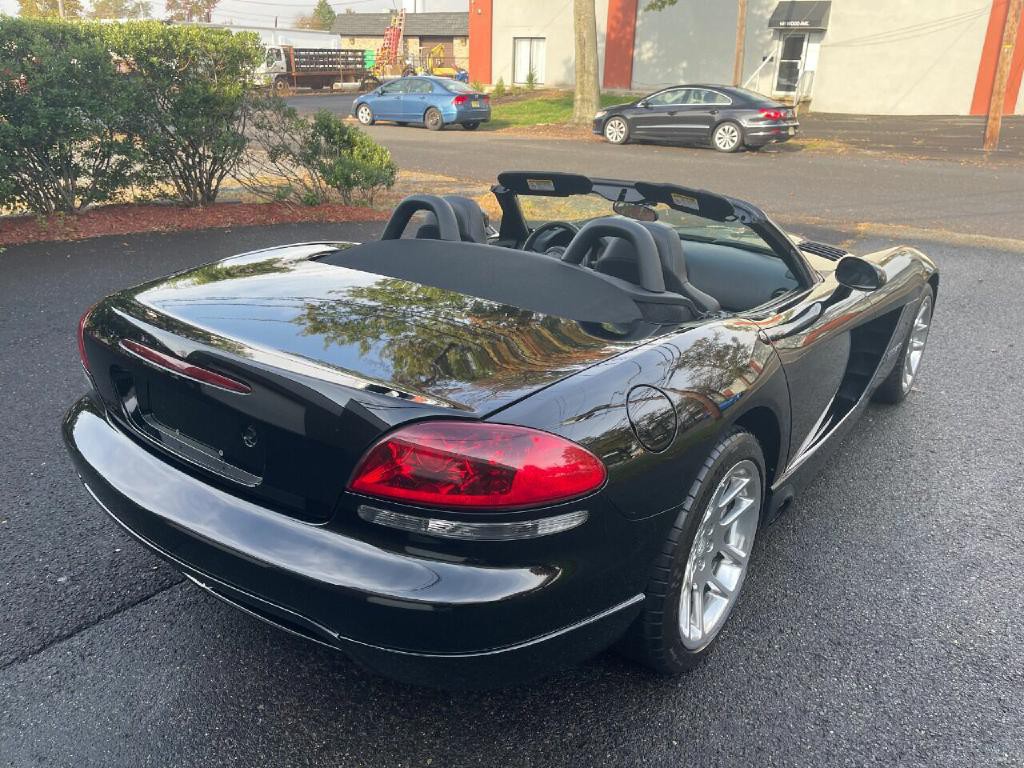 2003 Dodge Viper Image 14