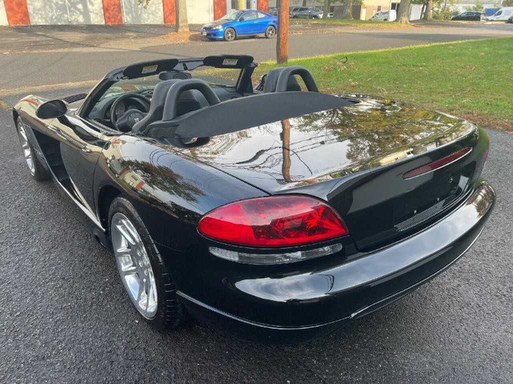 2003 Dodge Viper Image 15