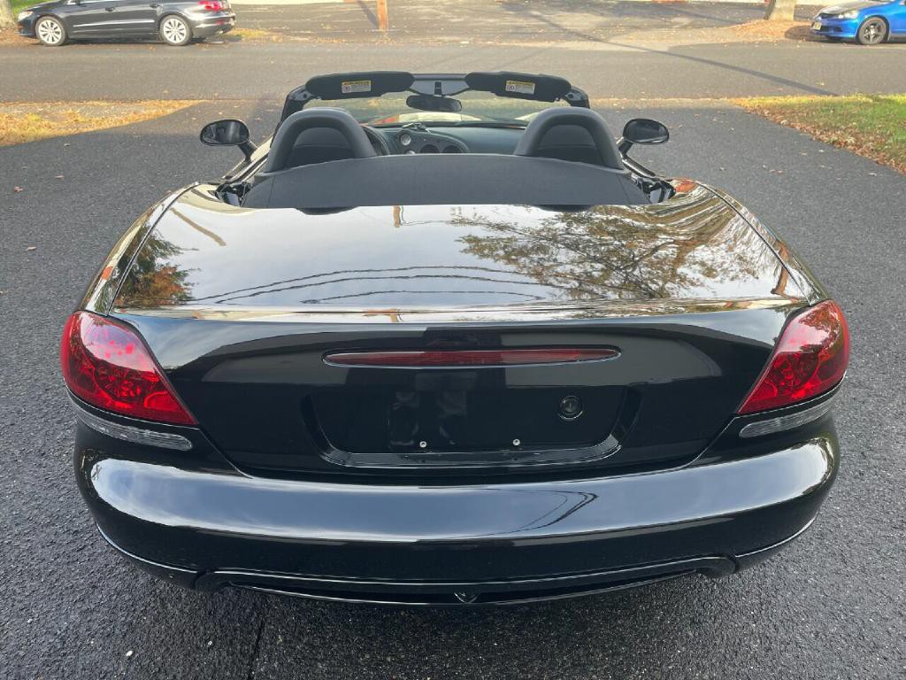 2003 Dodge Viper Image 16