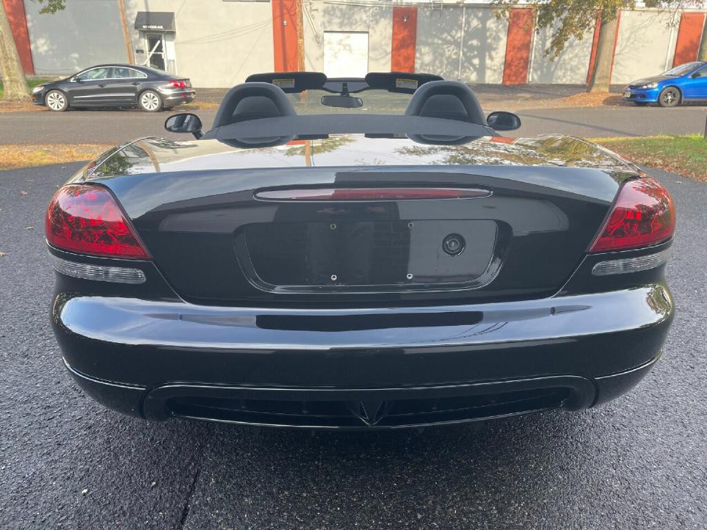 2003 Dodge Viper Image 17
