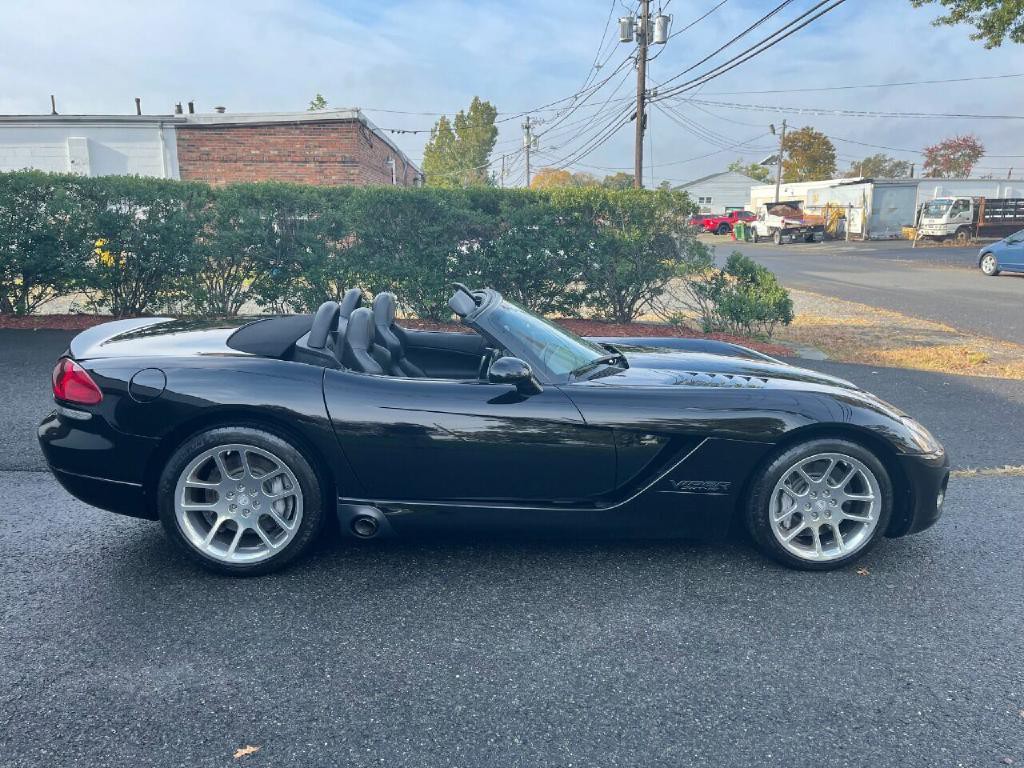 2003 Dodge Viper Image 18