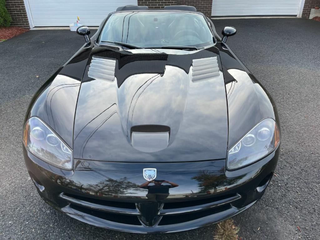 2003 Dodge Viper Image 32