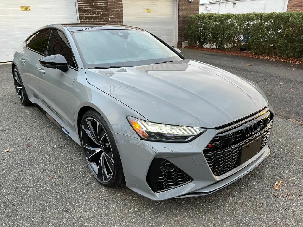 2022 Audi RS 7 Image 1