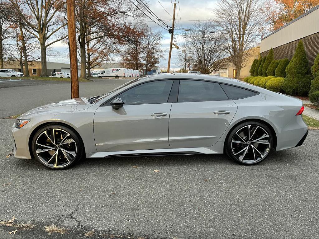 2022 Audi RS 7 Image 10