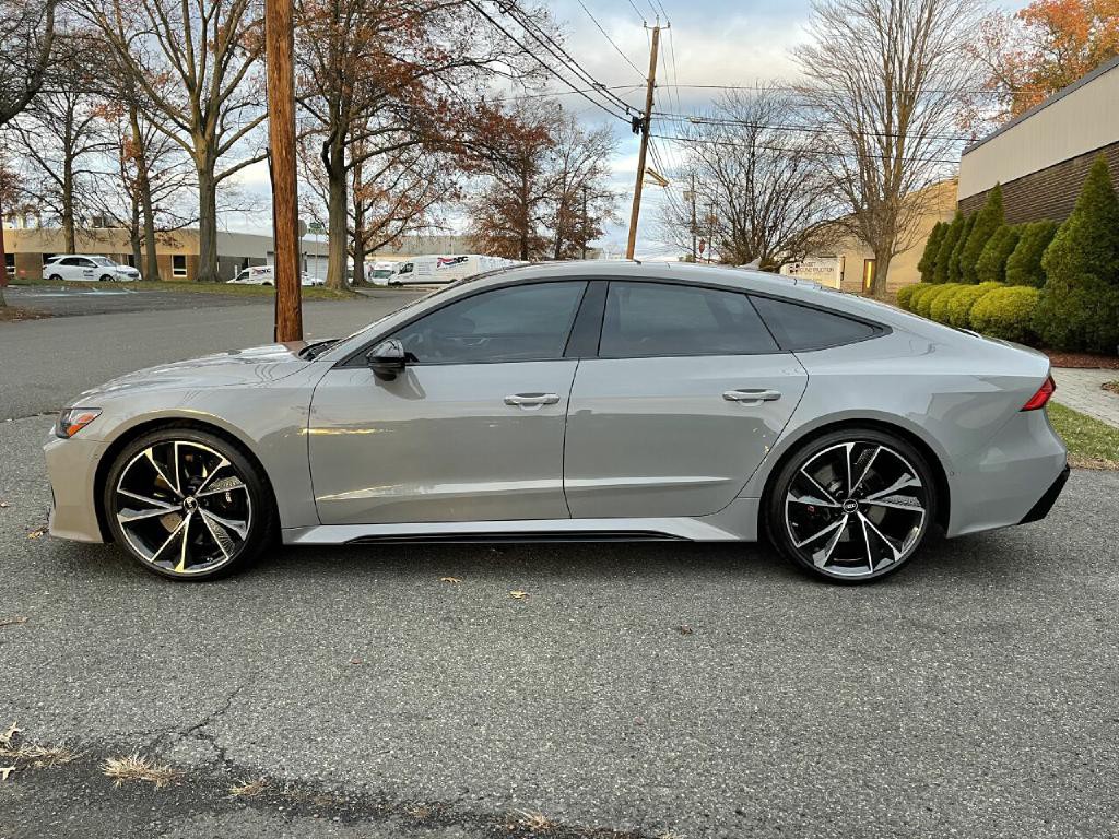 2022 Audi RS 7 Image 11