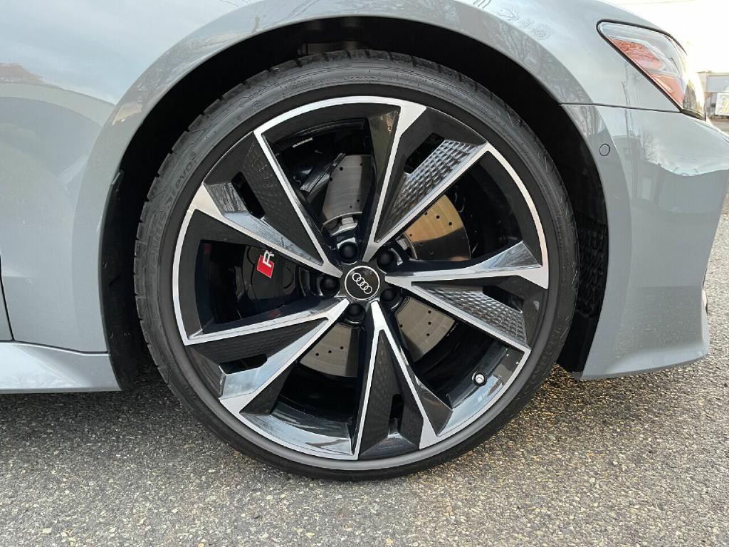 2022 Audi RS 7 Image 21