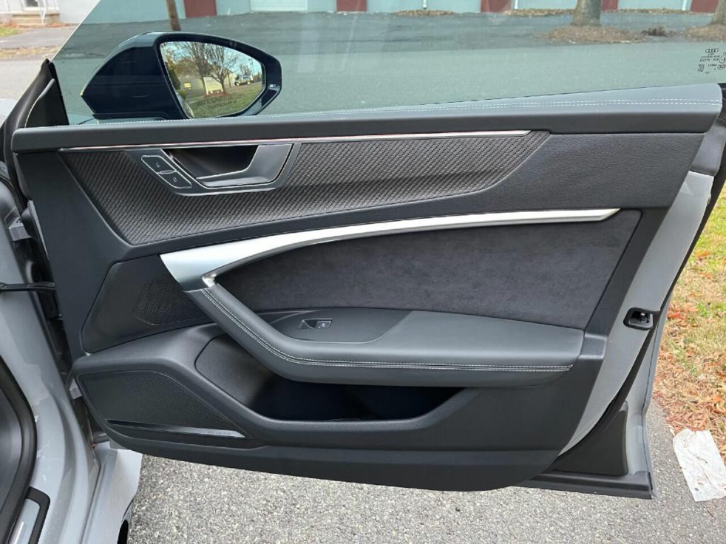 2022 Audi RS 7 Image 29