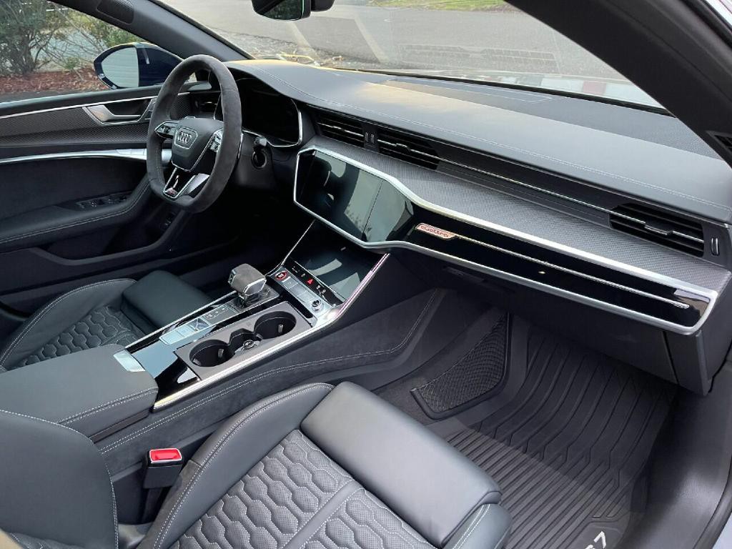 2022 Audi RS 7 Image 30