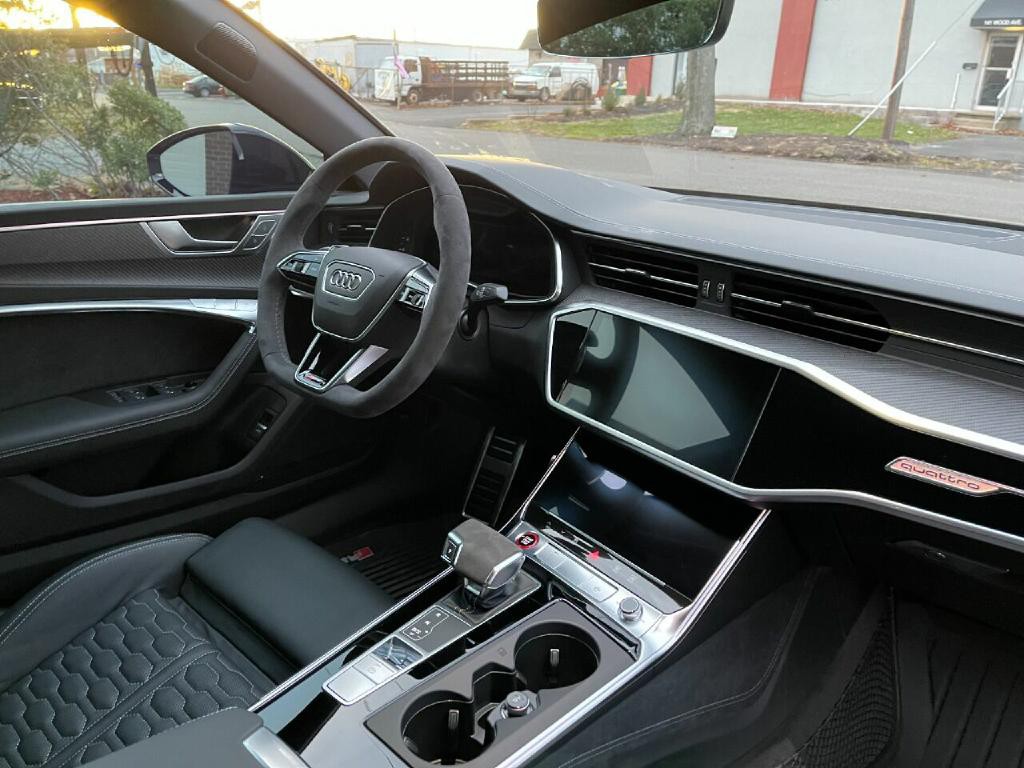 2022 Audi RS 7 Image 31