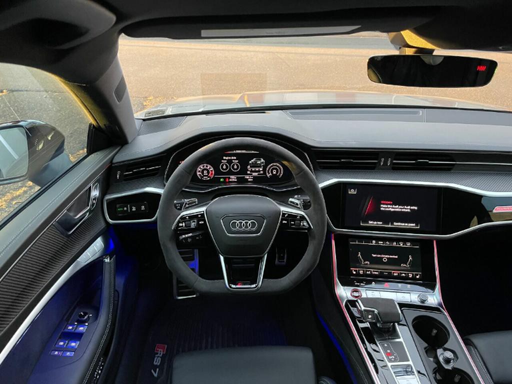 2022 Audi RS 7 Image 43