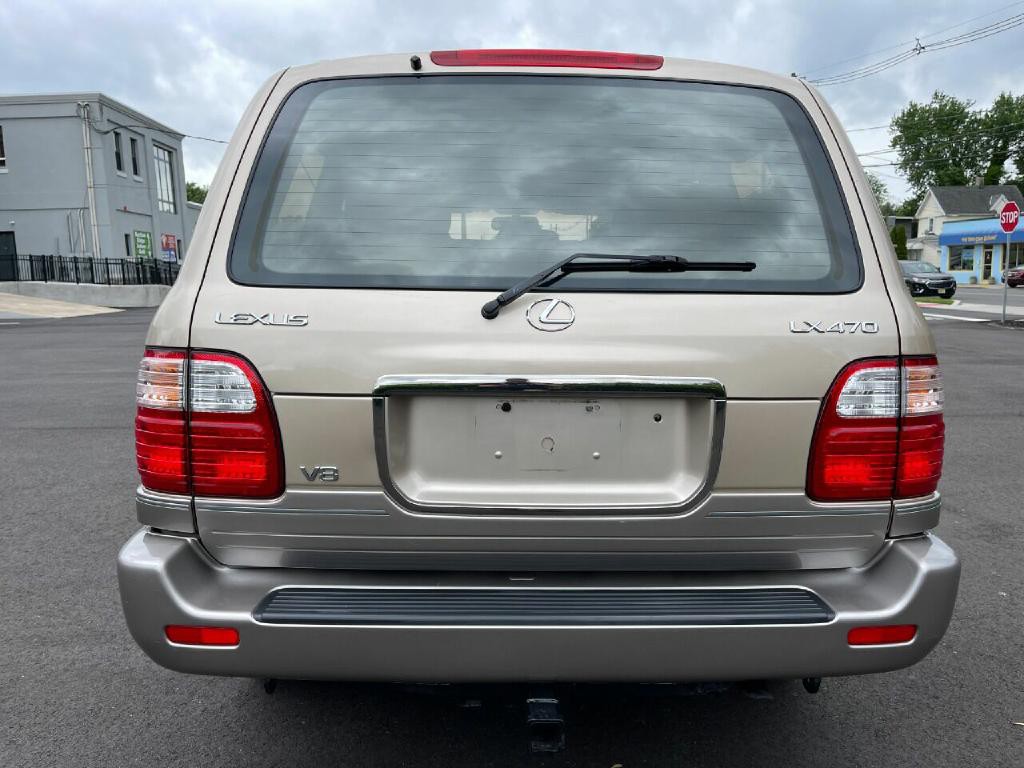2001 Lexus LX 470 Image 14