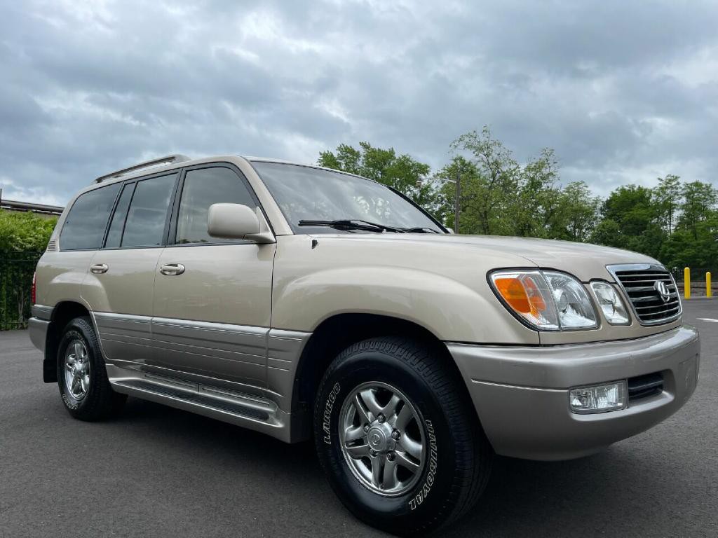2001 Lexus LX 470 Image 45