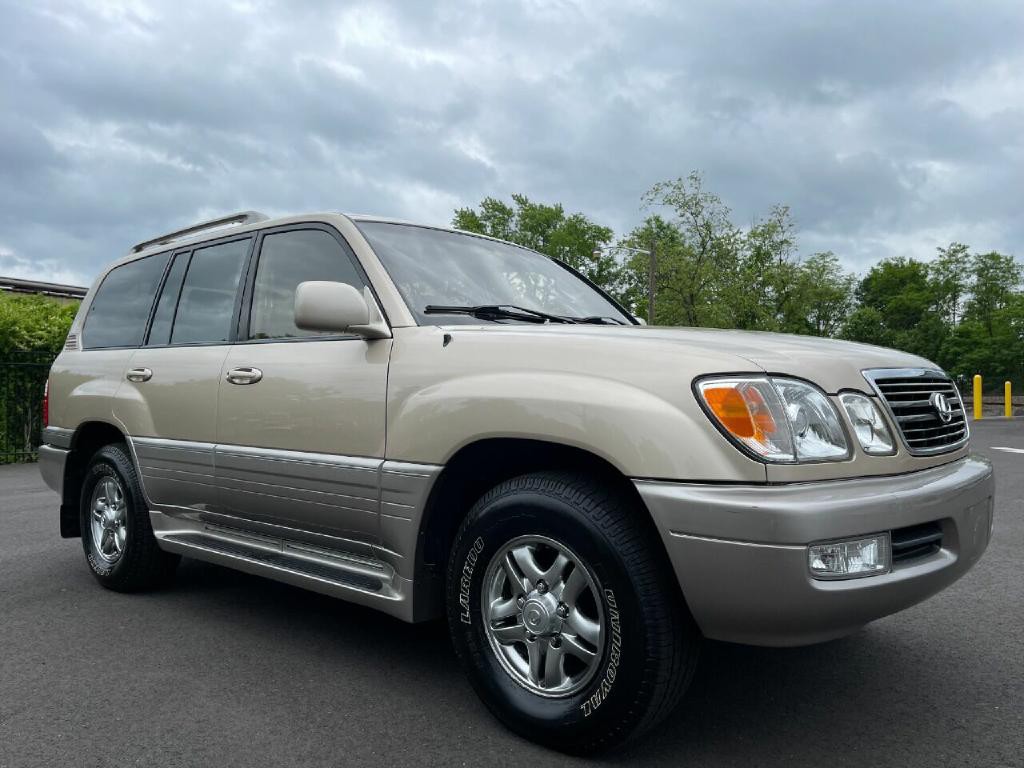 2001 Lexus LX 470 Image 46