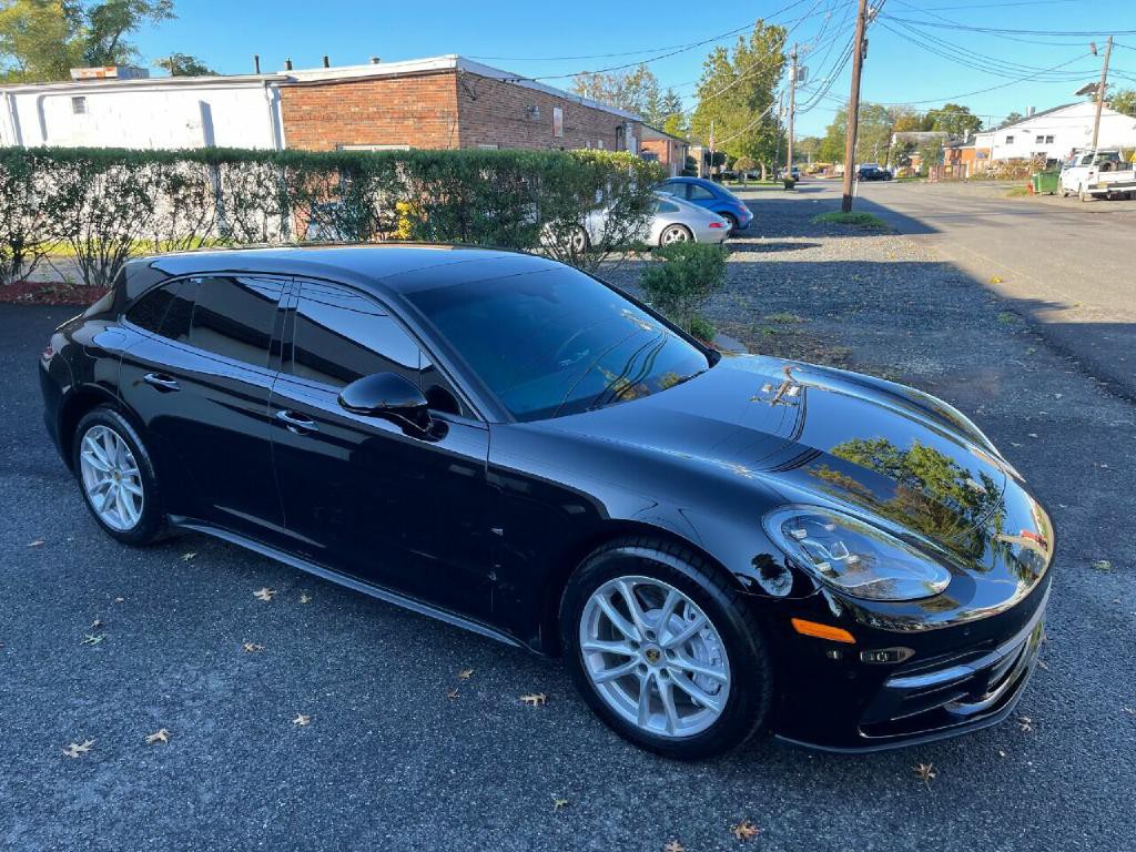 2018 Porsche Panamera Image 42