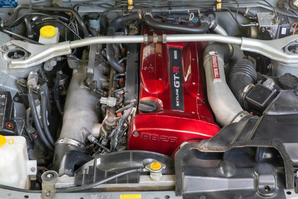 1999 Nissan GT-R Image 21