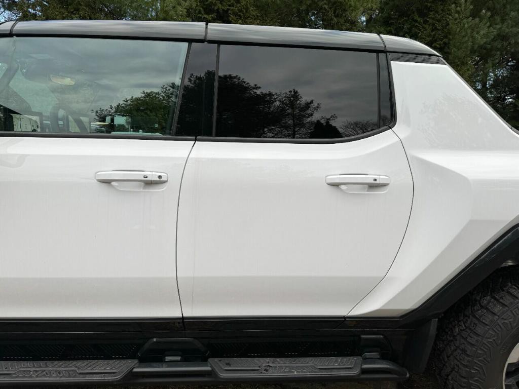 2022 GMC Hummer Ev Image 14