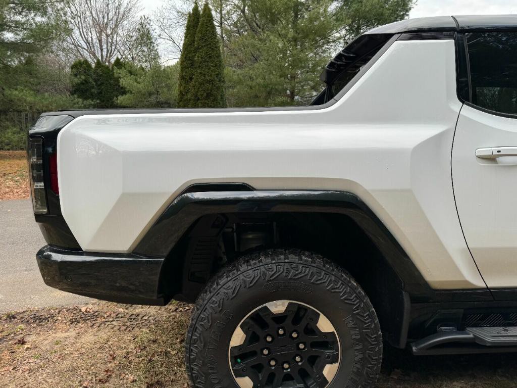 2022 GMC Hummer Ev Image 20