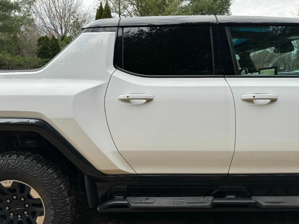 2022 GMC Hummer Ev Image 21
