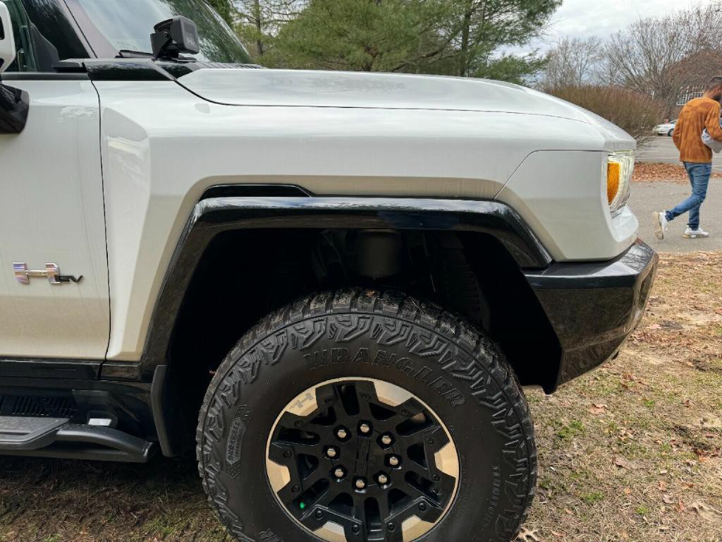 2022 GMC Hummer Ev Image 26