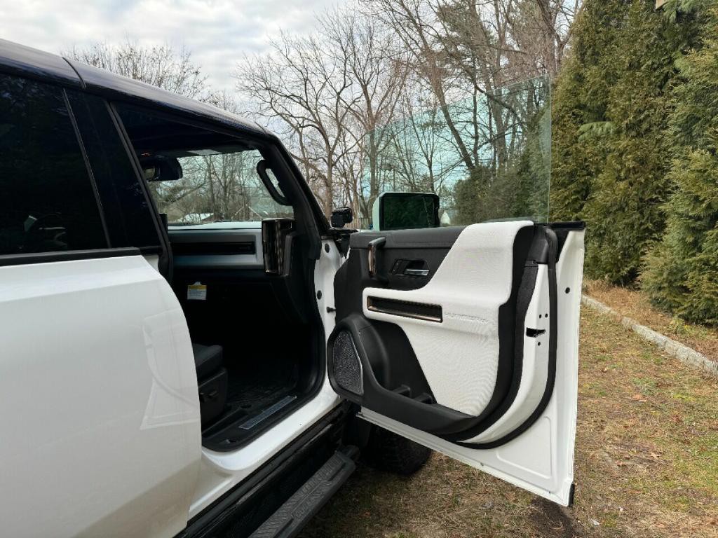 2022 GMC Hummer Ev Image 57