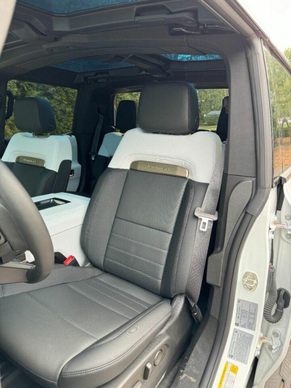 2022 GMC Hummer Ev Image 63