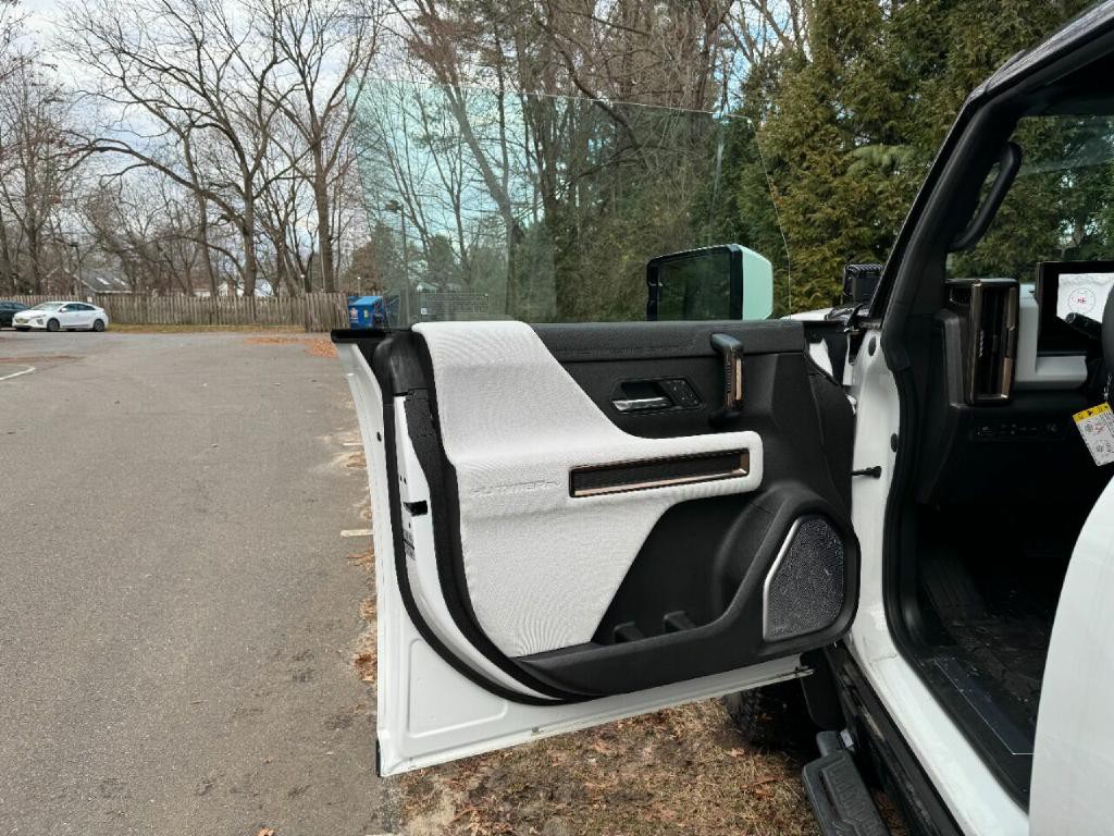 2022 GMC Hummer Ev Image 68