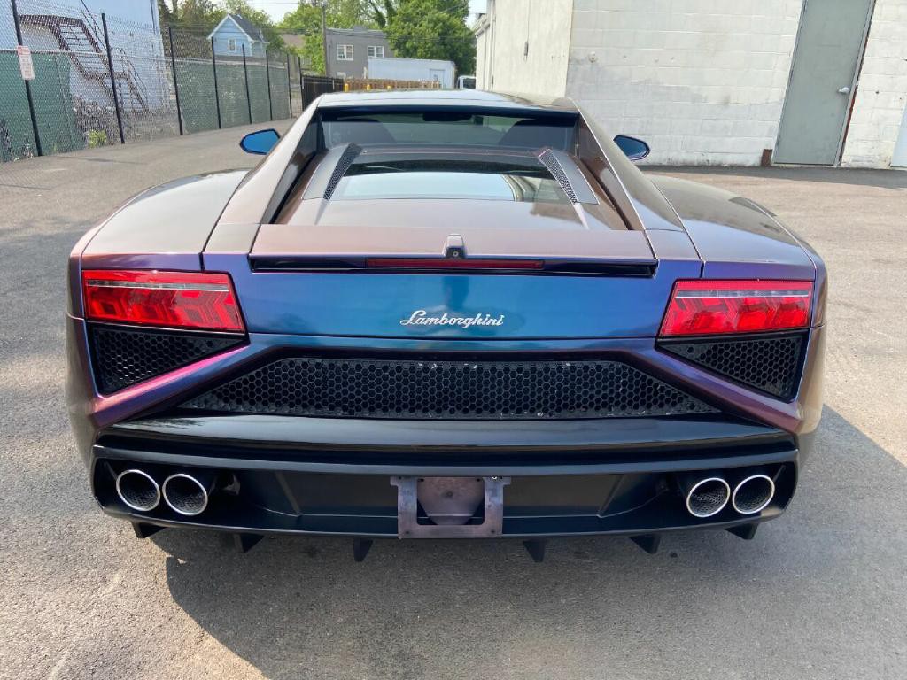 2013 Lamborghini Gallardo Image 27