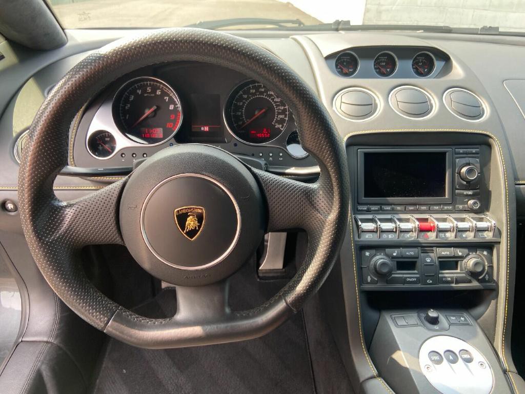 2013 Lamborghini Gallardo Image 52
