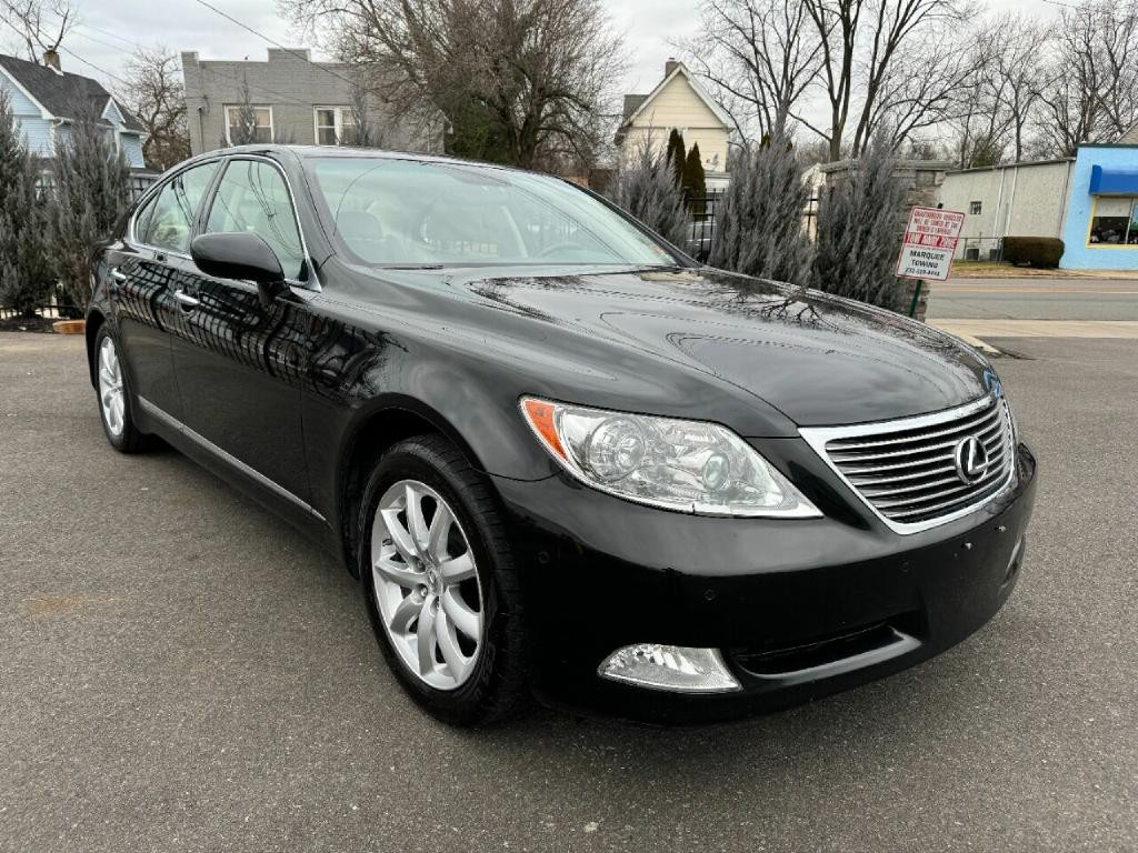 2009 Lexus LS 460 Image 3