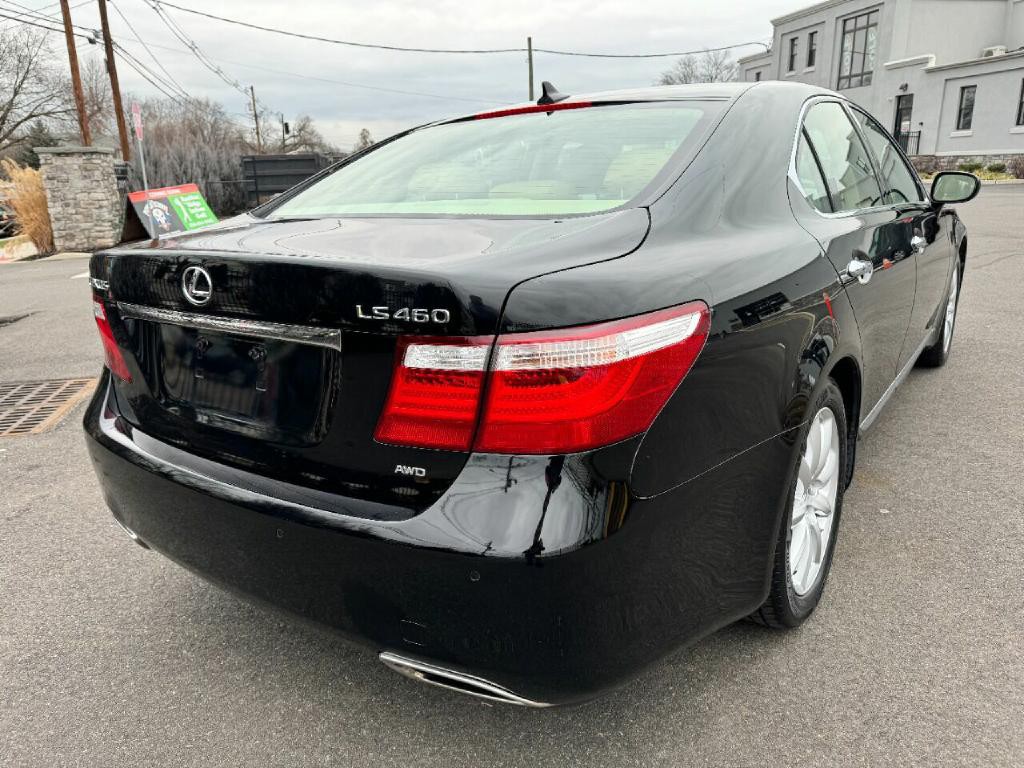 2009 Lexus LS 460 Image 16