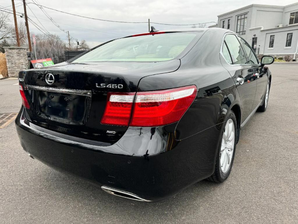2009 Lexus LS 460 Image 17