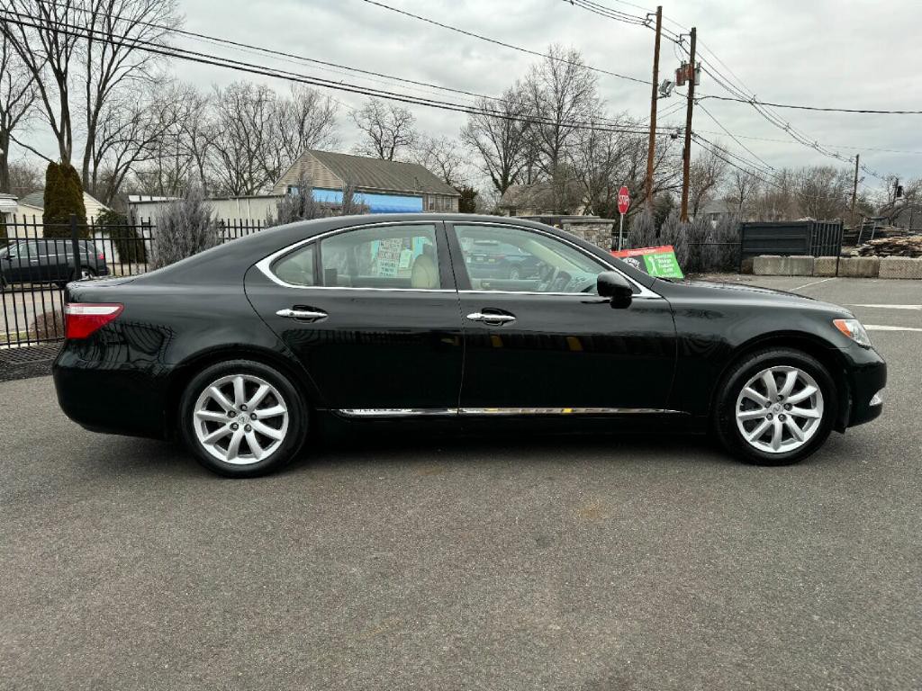 2009 Lexus LS 460 Image 19
