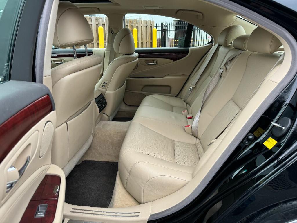2009 Lexus LS 460 Image 34