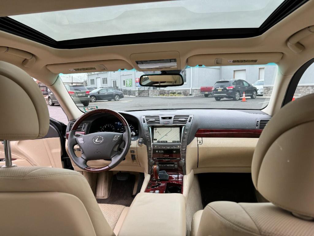 2009 Lexus LS 460 Image 46